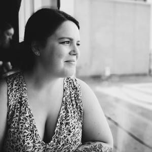 Meet your Posher, Emanuelle